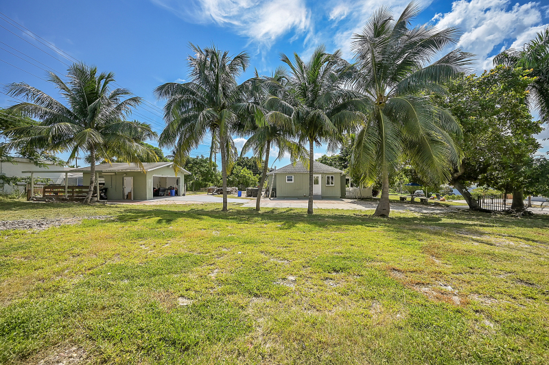 Casa + 1 Lote a venda em Lake Worth- FL