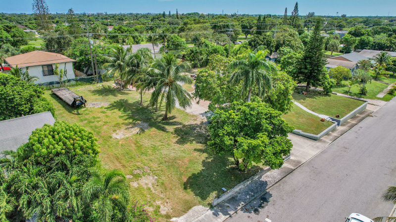 Casa + 1 Lote a venda em Lake Worth- FL