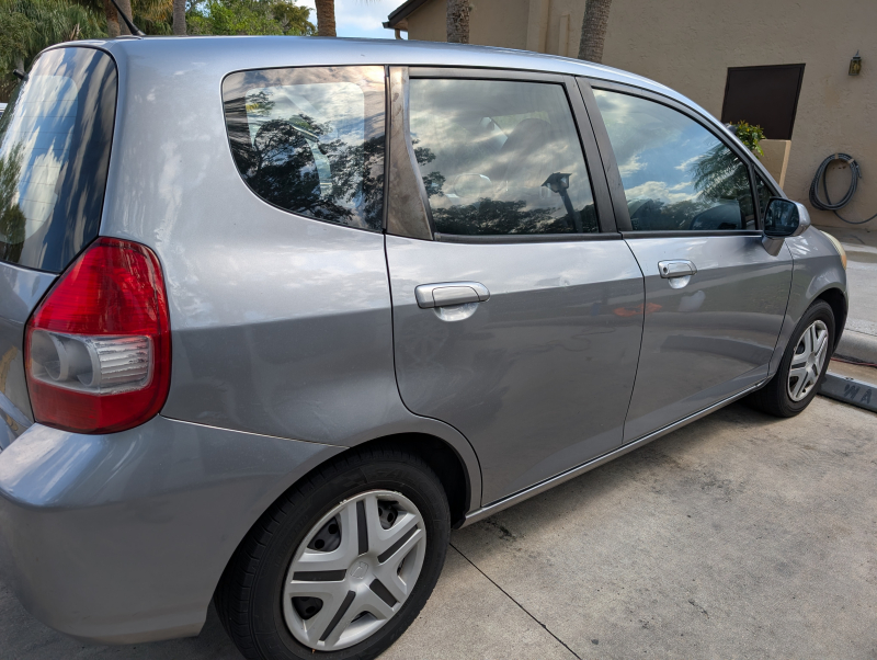 Honda Fit 2007 - $4.500