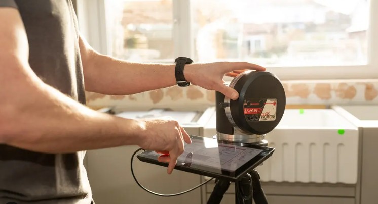 Countertop Laser Template Technician