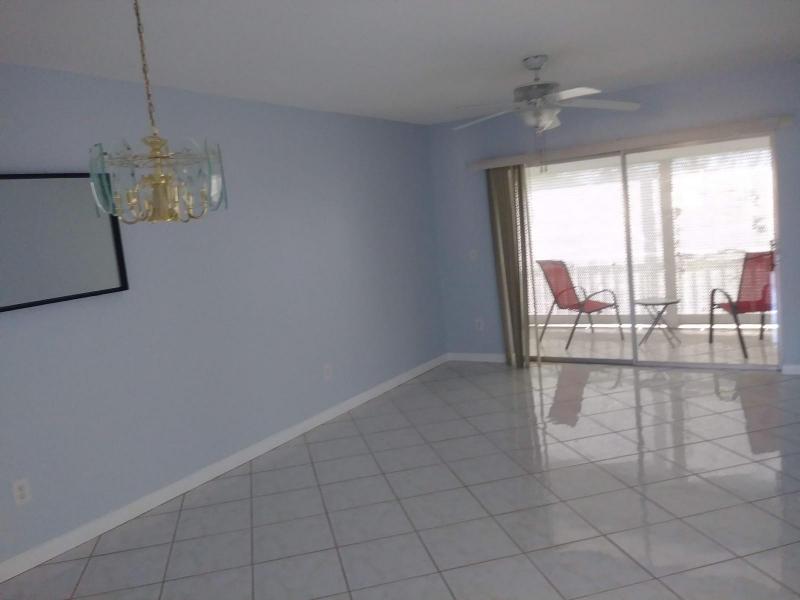 Alugo Apt em Margate