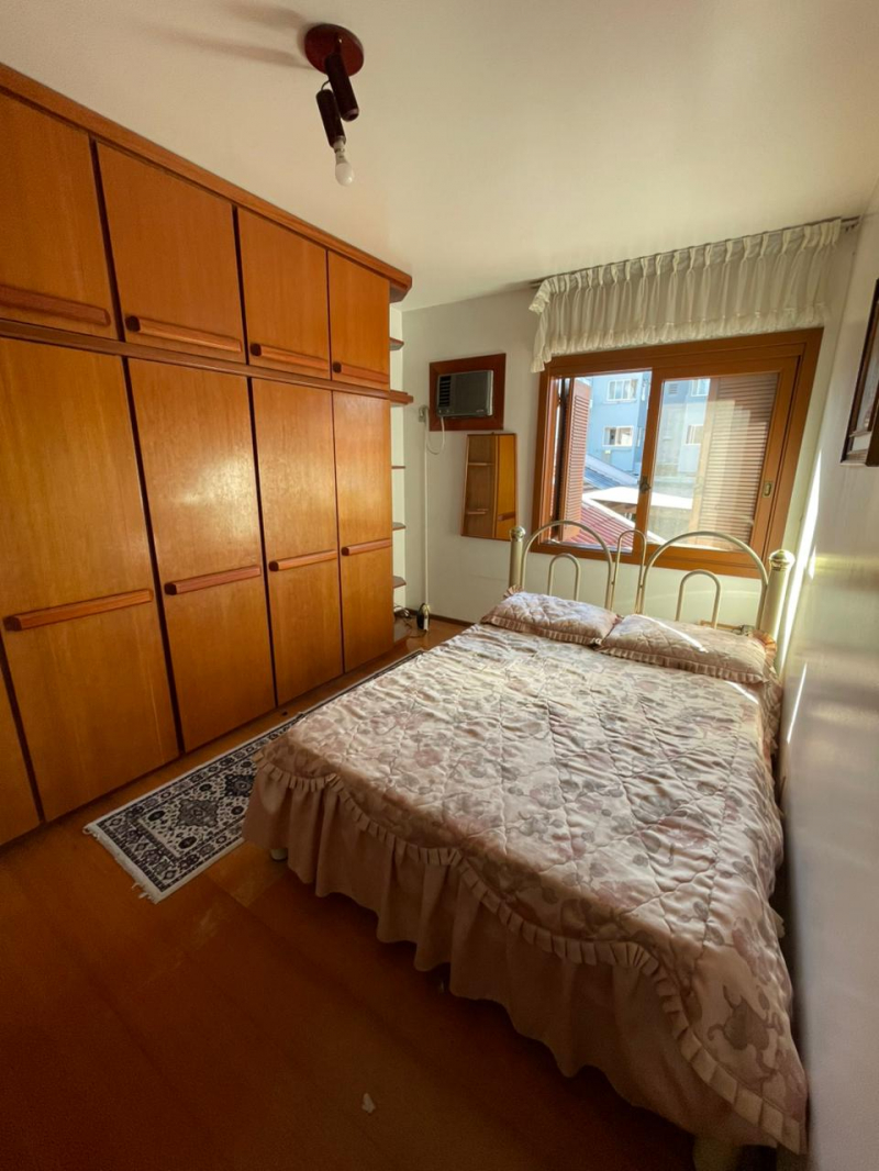 Vende-se imóvel no Sul do Brasil