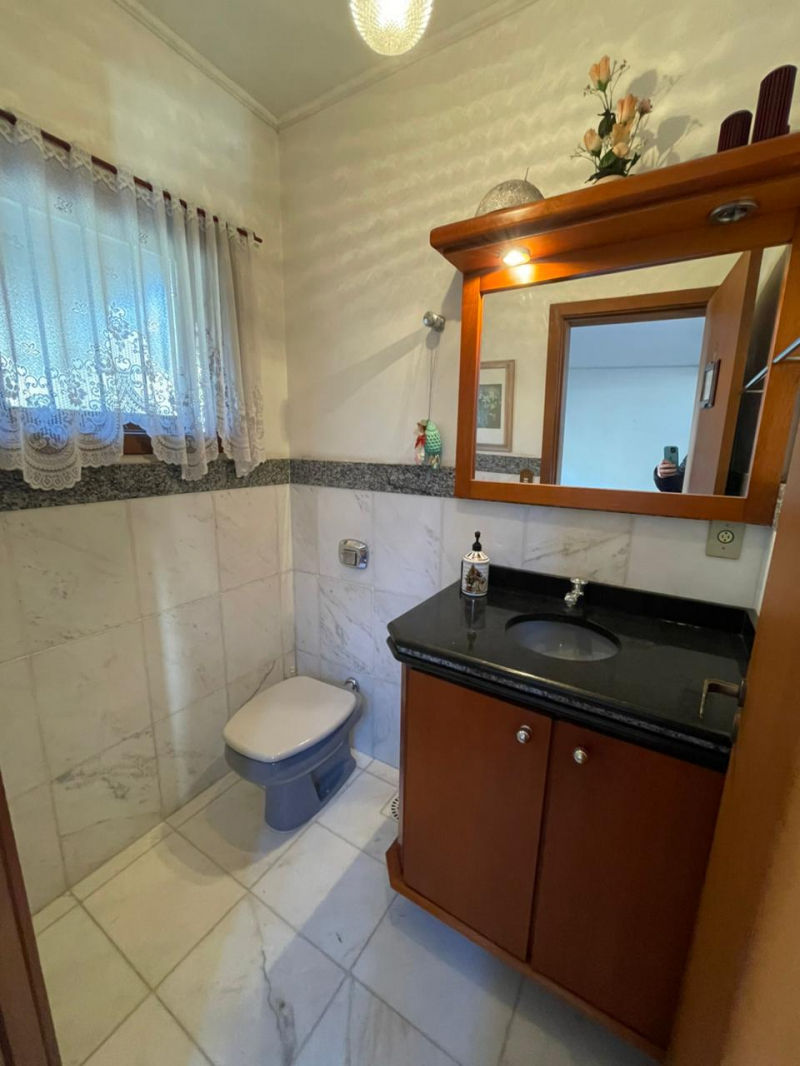 Vende-se imóvel no Sul do Brasil
