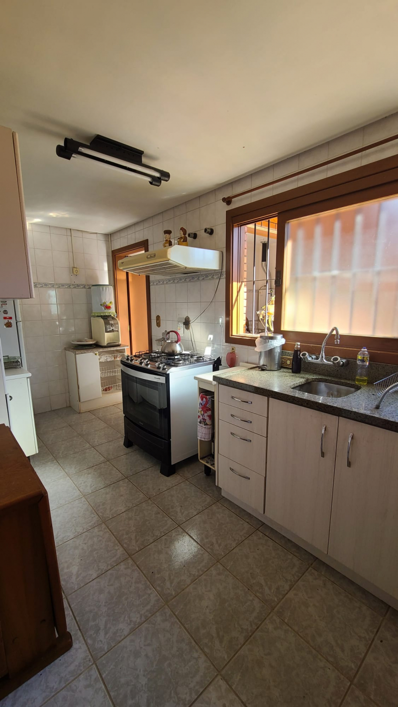 Vende-se imóvel no Sul do Brasil