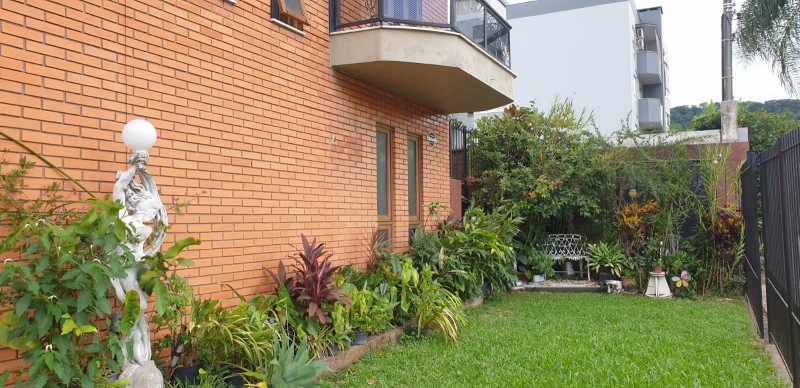 Vende-se imóvel no Sul do Brasil