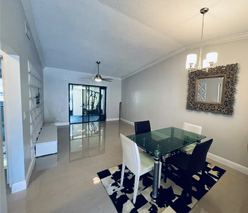 Excelente apartamento em Pompano