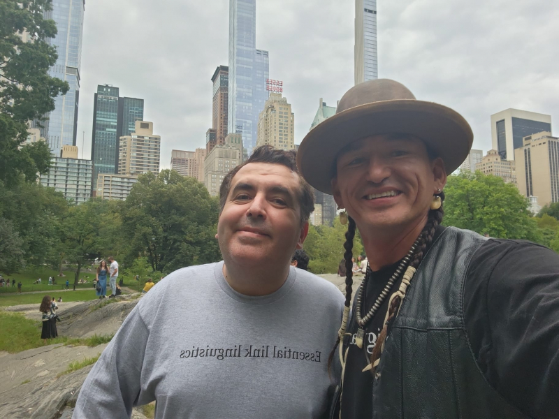 Você precisa de um intérprete para a sua entrevista imigratória ou tradução de documentos ?