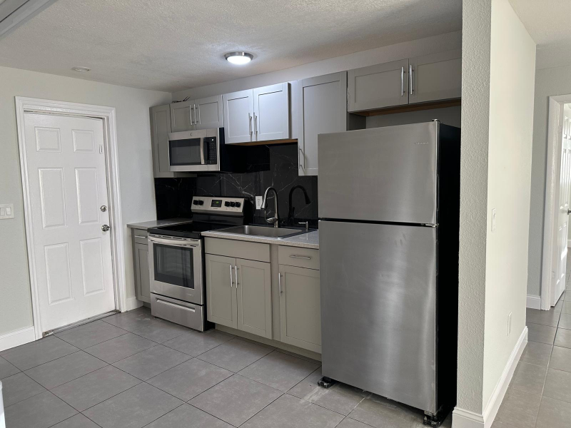 Alugo em Pompano Beach - Imediato