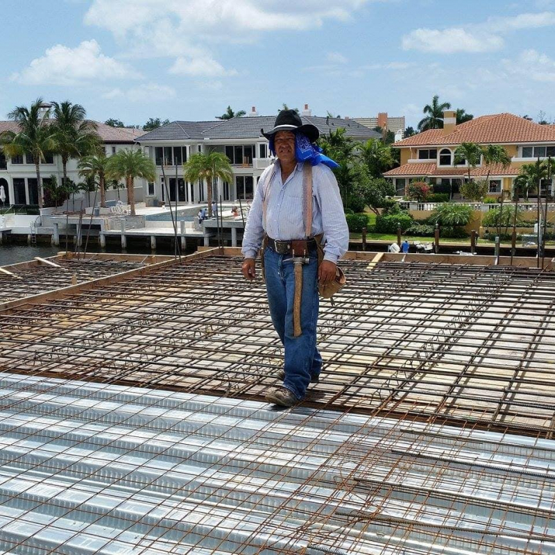 Contrucao e Remodelacao e Aluguel de Carros