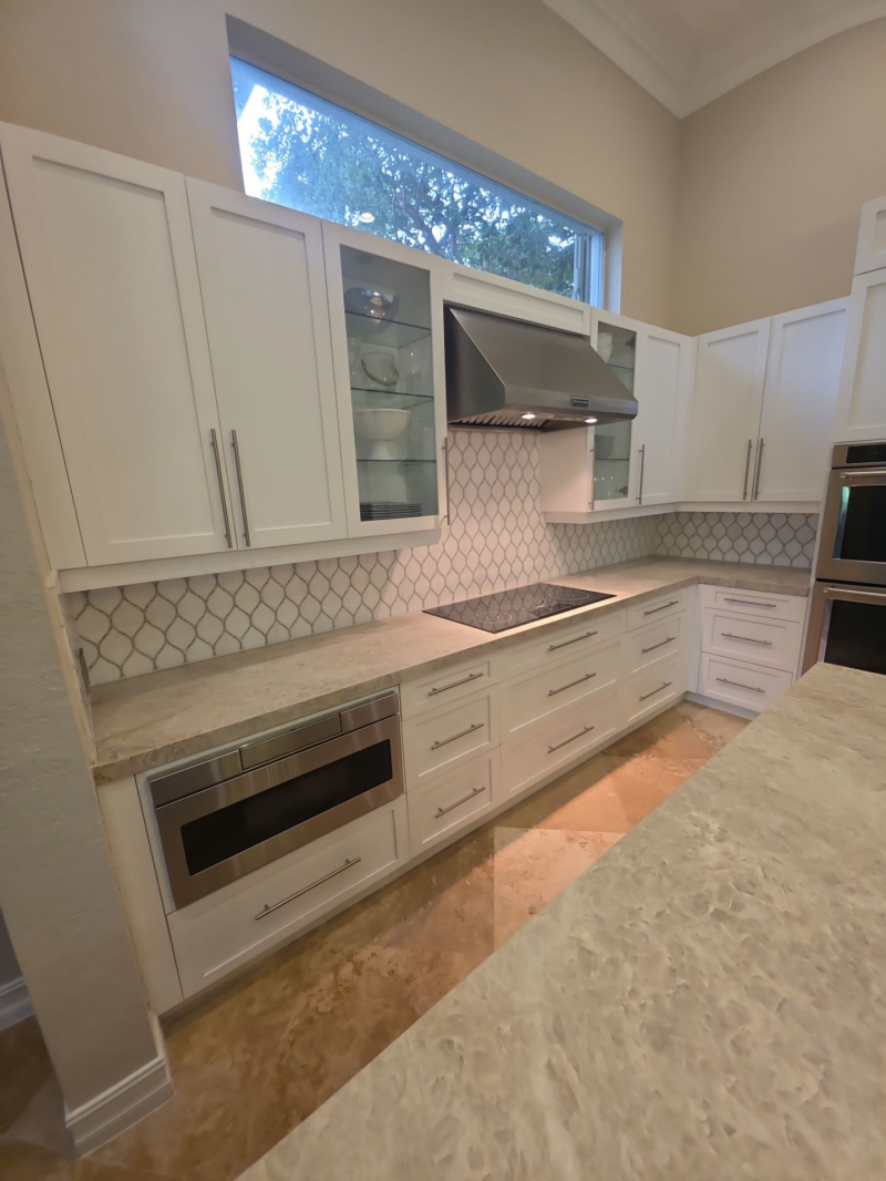 Vendedor(a) de Cabinets e Countertops