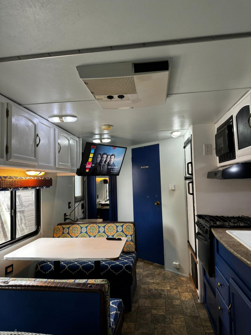 Alugo trailer/RV em Margate com tudo incluso!!!