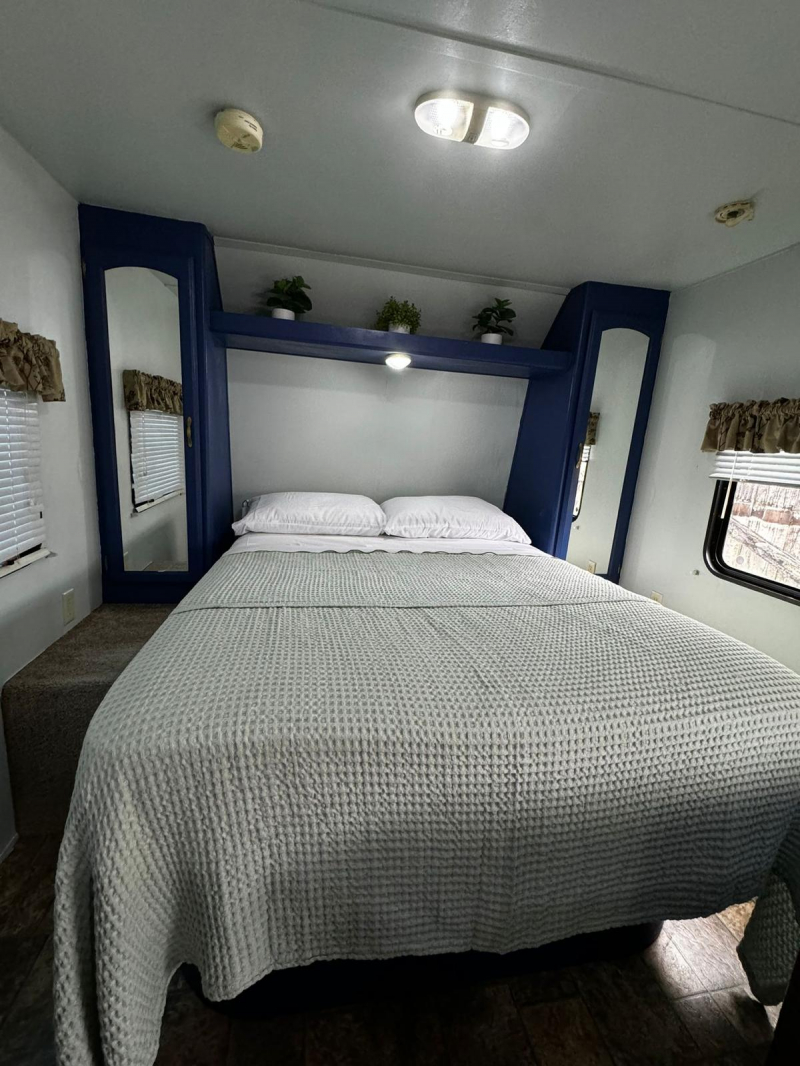 Alugo trailer/RV em Margate com tudo incluso!!!