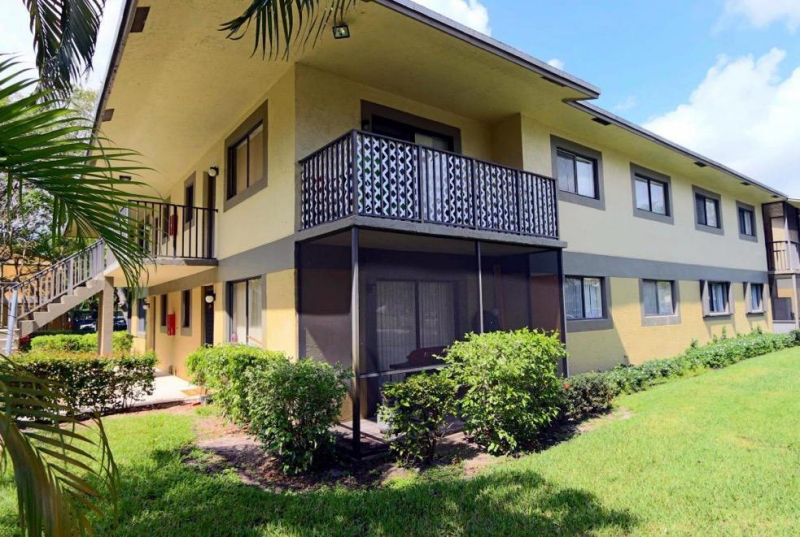 Tivoli Trace 2/2, Deerfield Beach