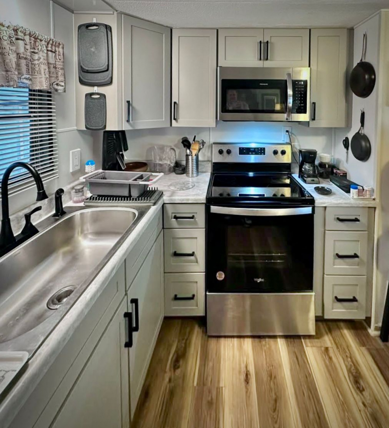 Mobil Home com Grande Shed de trabalho em Pompano Beach em condominio 55+