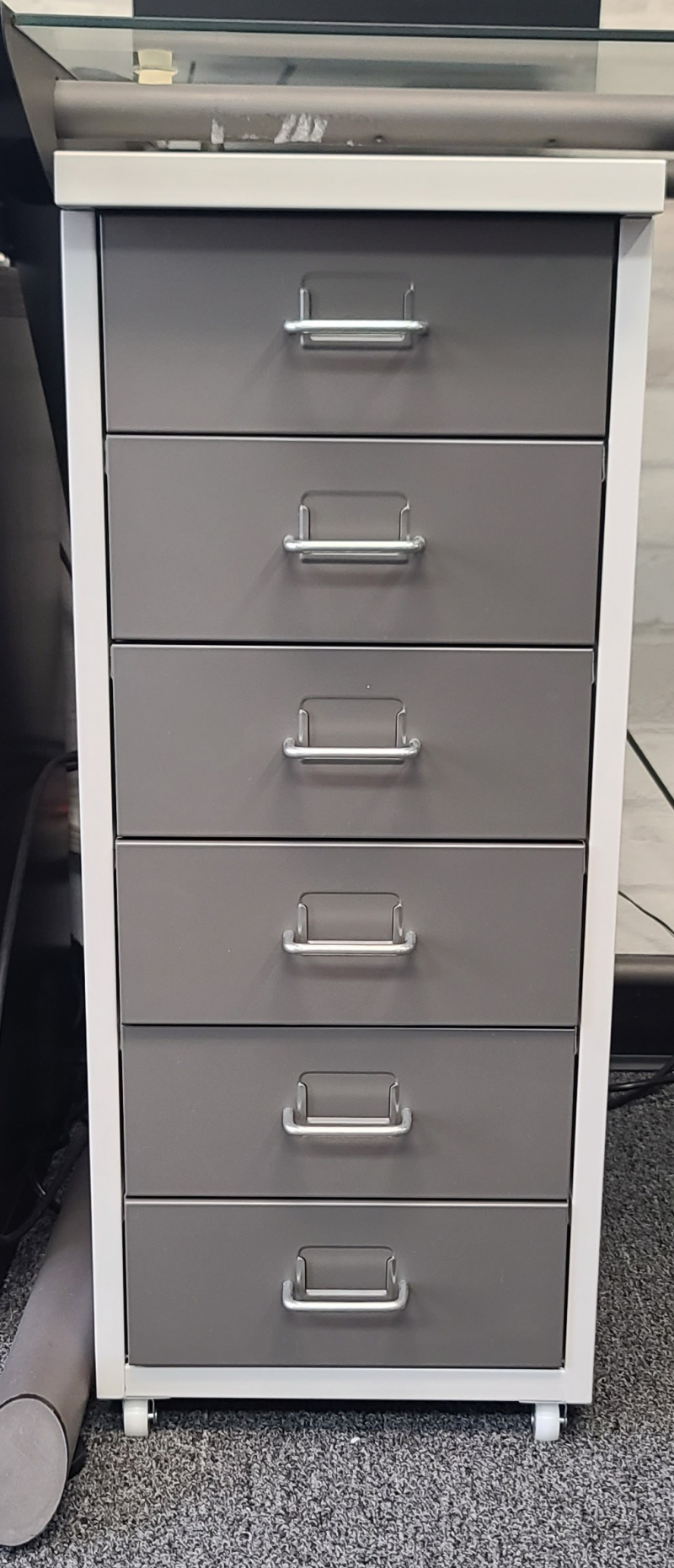 Vendo móveis de escritório