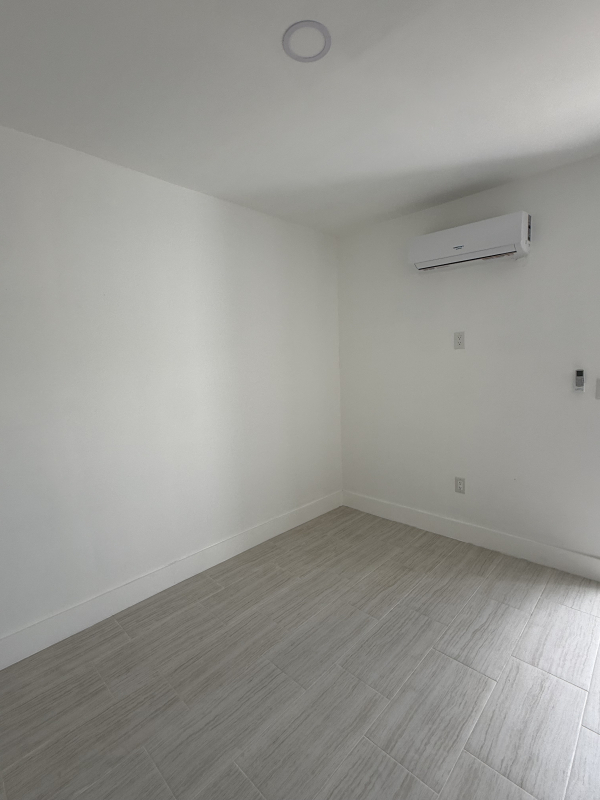 Studio Renovado com Entrada Privativa – Boca Raton/Coconut Creek – Utilidades Inclusas