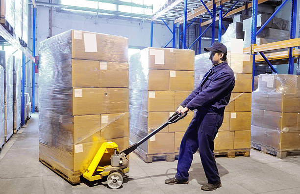 Aux Warehouse - Emprego Fixo