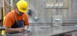 Vaga para Profissional e Ajudante de Fabricação de Granito(homens e mulheres)