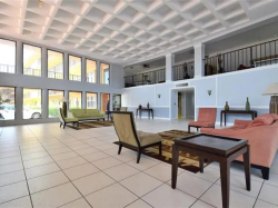 Apto West Boca,  2 bed, 2 baths, $2,450.00 e  5 Min das padarias/Mercado