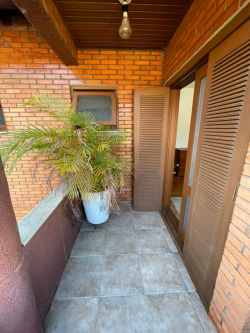 Vende-se imóvel no Sul do Brasil