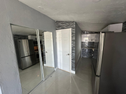 ALUGA-SE — Studio Moderno em Pompano Beach!