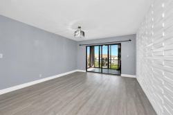 Alugo excelente/ updated apto 2/2 em Boca 