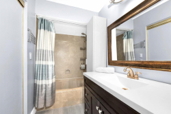 Alugo excelente/ updated apto 2/2 em Boca 