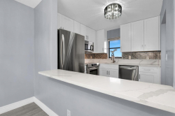 Alugo excelente/ updated apto 2/2 em Boca 