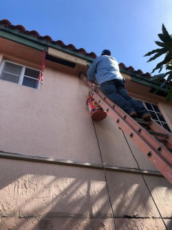 Contrucao e Remodelacao e Aluguel de Carros