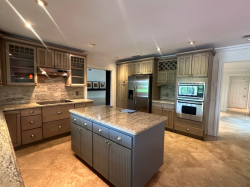 Vendedor(a) de Cabinets e Countertops