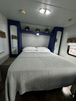 Alugo trailer/RV em Margate com tudo incluso!!!