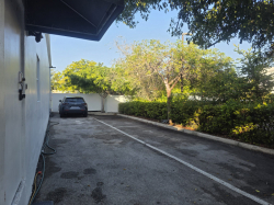 Aluga-se loja venda de carros 