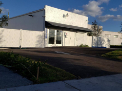 Aluga-se, loja de venda de carros