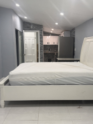 ALUGA-SE $1,375.00 Studio Moderno em Pompano Beach!